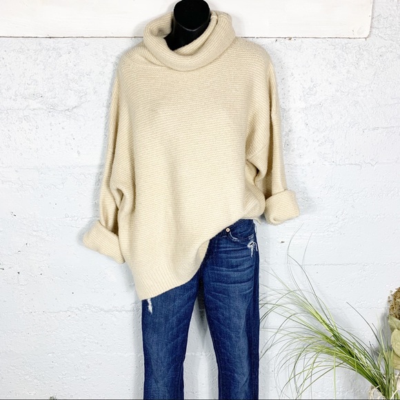 J.O.A Chunky Turtleneck Sweater in Ivory - Picture 8 of 8